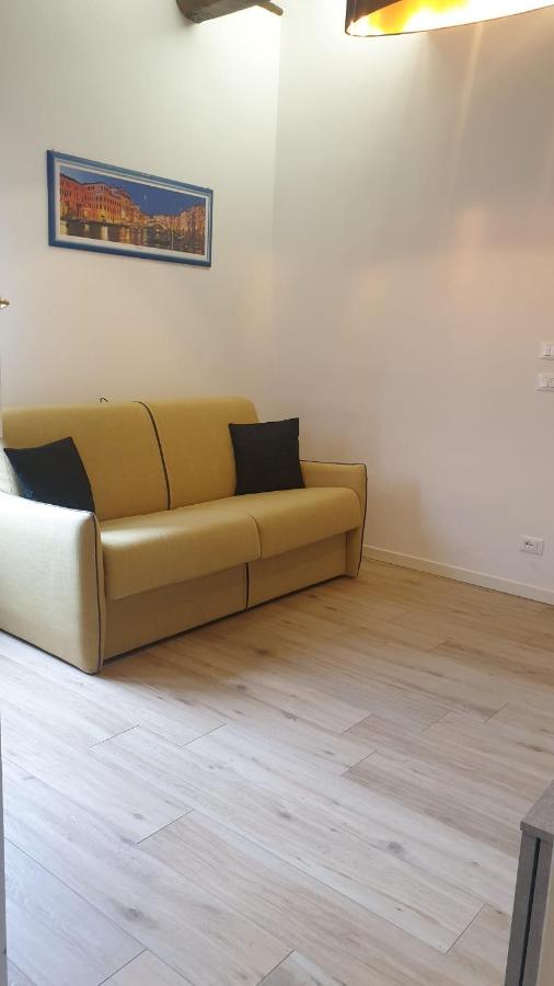 Snc1018 Modern Boutique Appartement